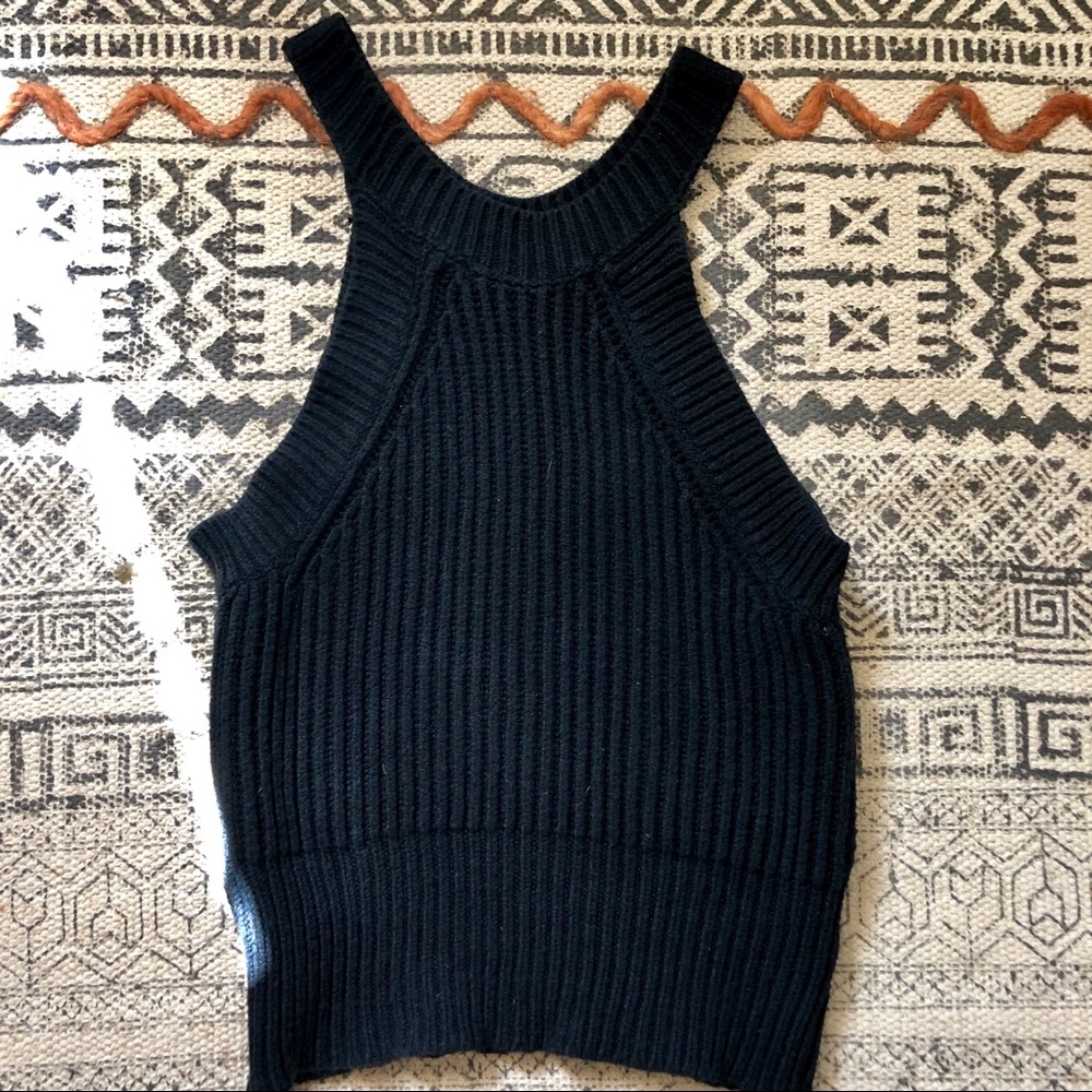 Brandy Melville crop top